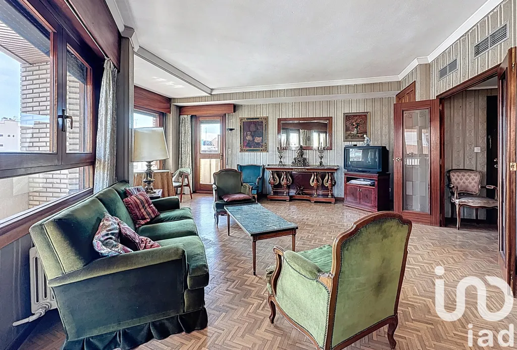Elutuba - Spacious 5-Bedroom Flat with Terrace in Zaragoza