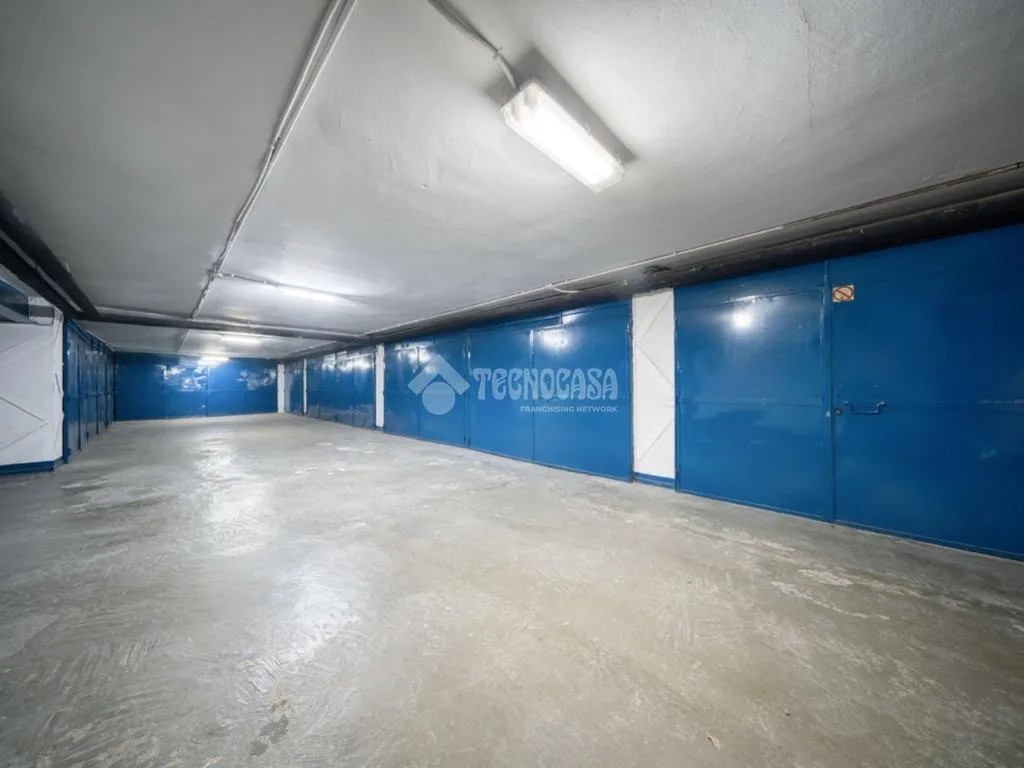 Garage - Garage Space in Parquesol - Paseo Zorrilla - Centre