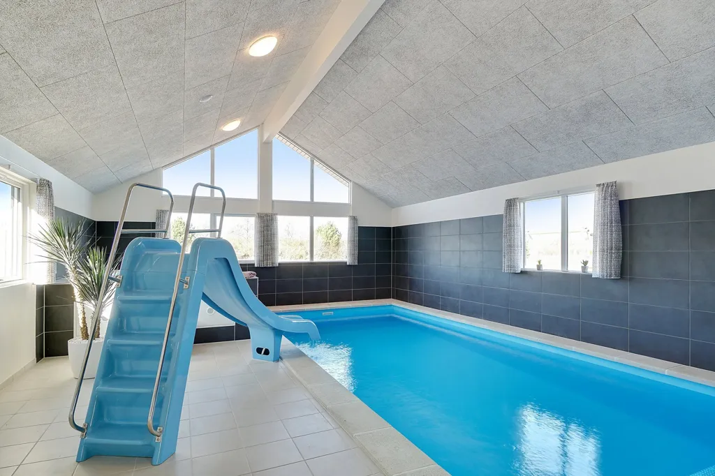 Piscina - Vacation Home with Pool near Grenå Strand
