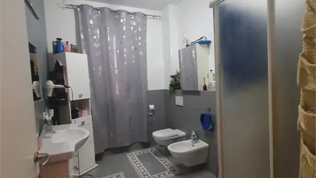 Salles de bain - Detached House with Garden in Carpi