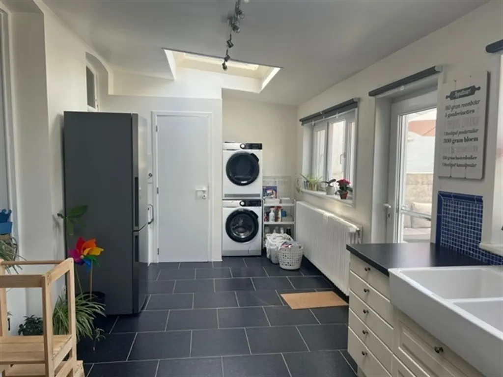 Küche - 1930s House with Basement in Montenaken