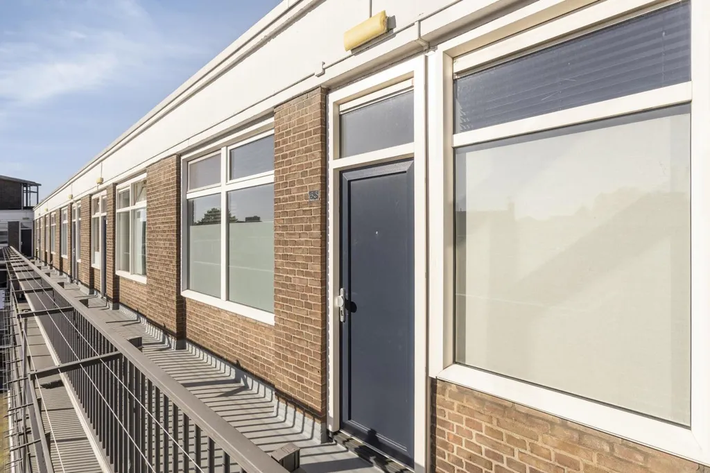 Balcon - Galerij Flat with Balcony in Rubroek, Rotterdam