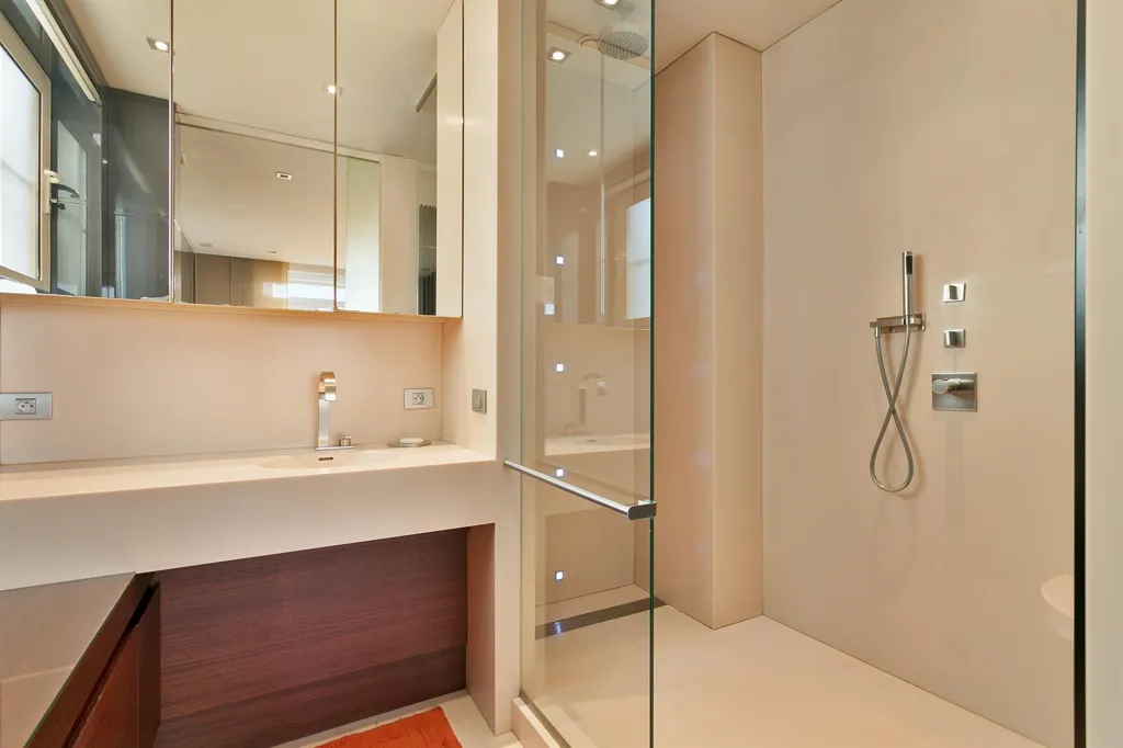 Vannitoad - 1-Bedroom Apartment with Park View in Antwerp