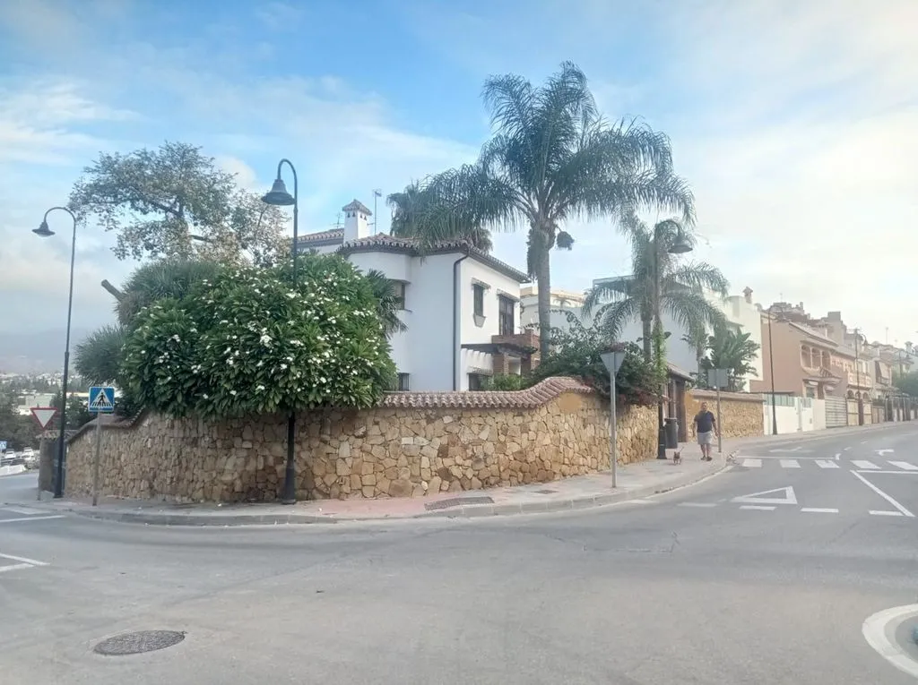 Välivaade - Detached House with Pool in Mijas