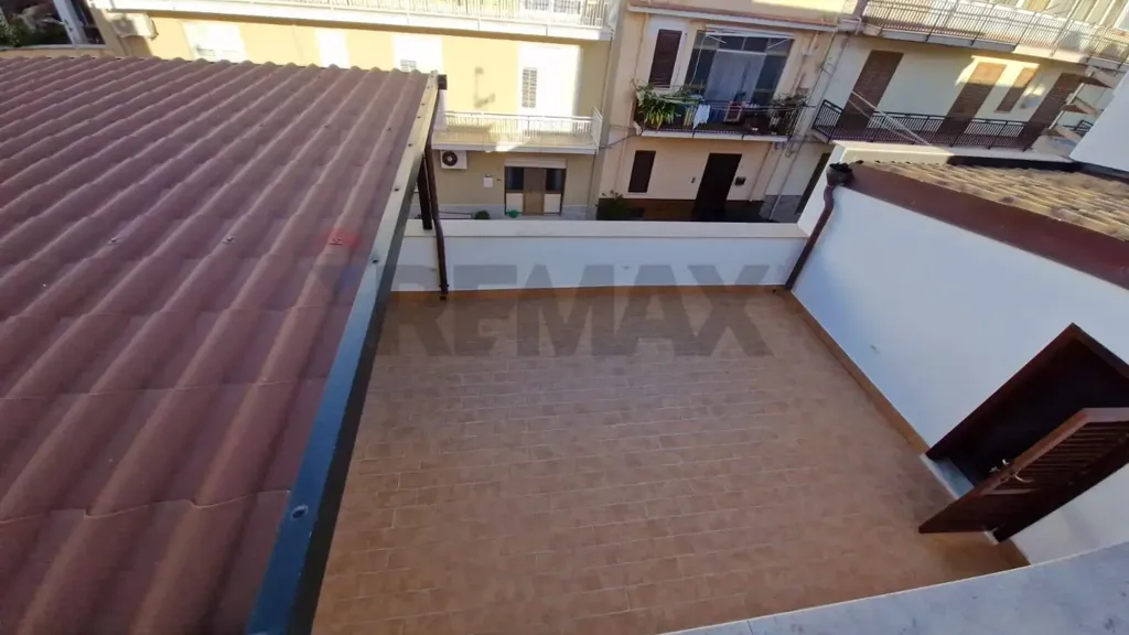 Terrasse - Fully Renovated Apartment with Terrace in Terrasini