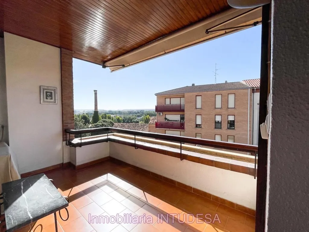 Balcon - Chalet with Pool in Corella, Navarra