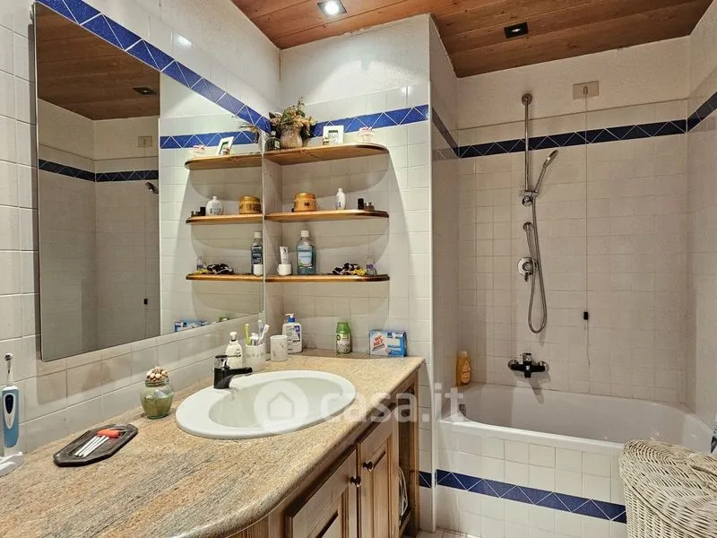 Vannitoad - Three-bedroom Apartment in Central Bormio