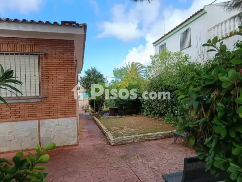 Aed - Chalet with Pool in Almendralejo