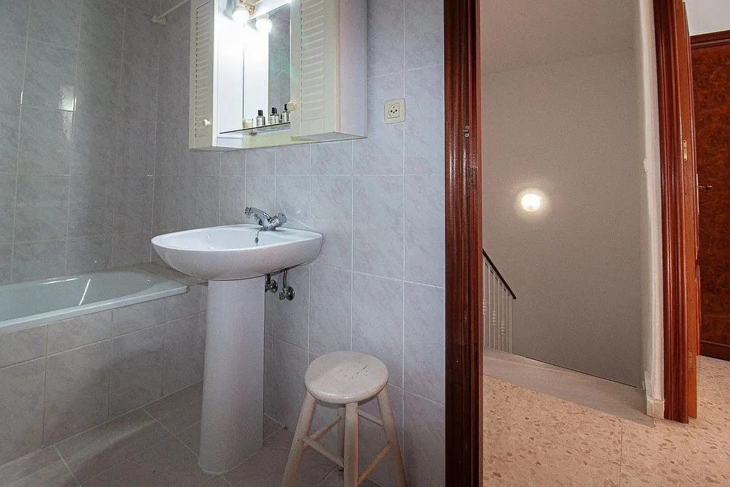 Bathrooms - Chalet with Air Conditioning in La Rinconada