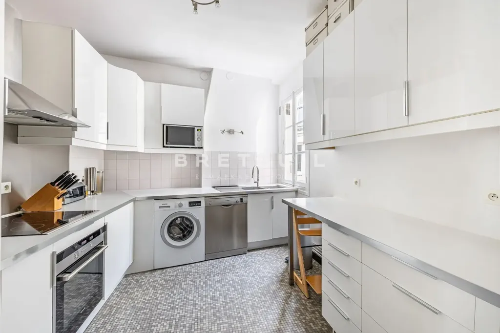 Cuisine - Appartement en Pierre de Taille avec Vue Sud-Ouest à Paris
