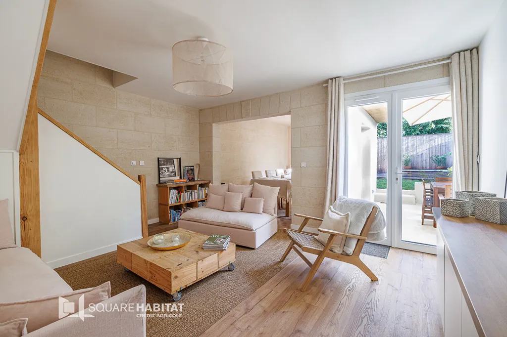 Living Room - Duplex House with Pool in Quiet Street