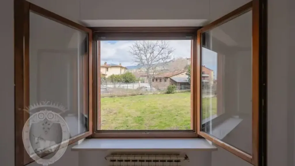 Pièces - Apartment with Private Garden in Cortona