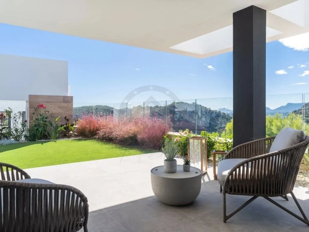 Terrass - Contemporary Apartment with Private Garden in Benitachell