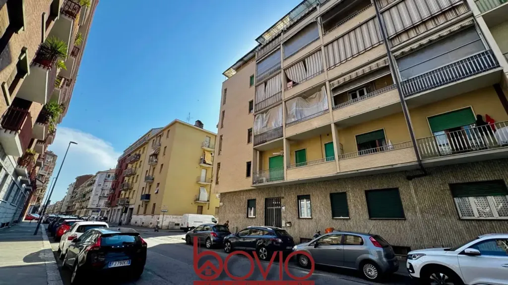 Extérieur - Apartment with Balcony in Barriera Milano, Turin