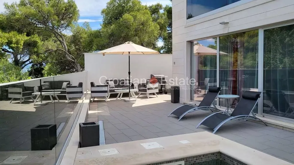 Bassein - Sea View House with Pool in Postira, Brač