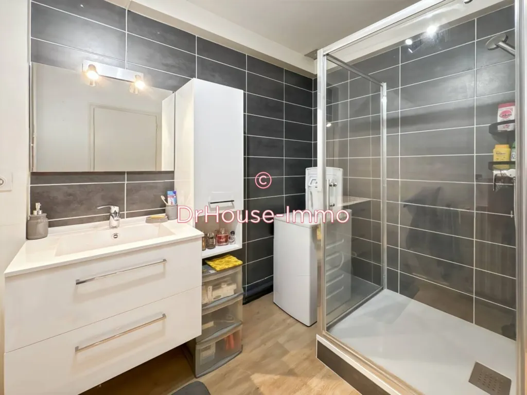 Vannitoad - Bright 2-Bedroom Apartment with Balcony in Le Mans