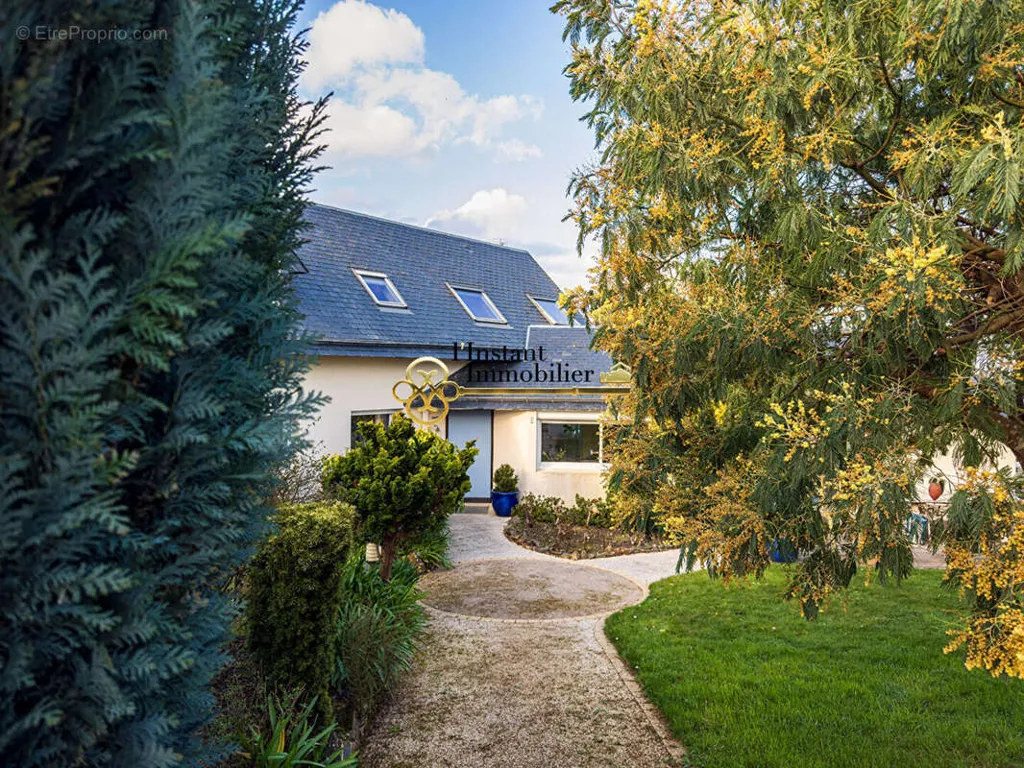 Giardino - Prestigious House with Sea View in Carantec
