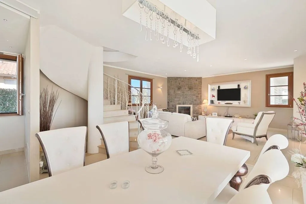Salle à manger - Modern Villa with Pool in Lido di Camaiore