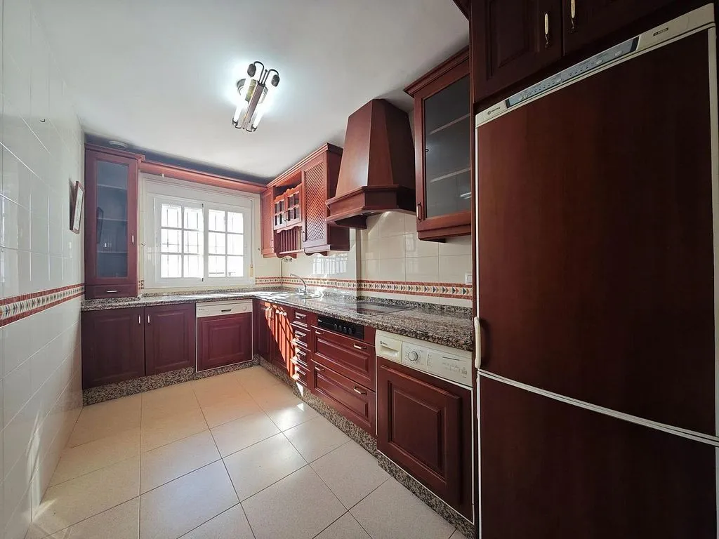 Kitchen - Apartment with Balcony in Urban Centre, Chiclana