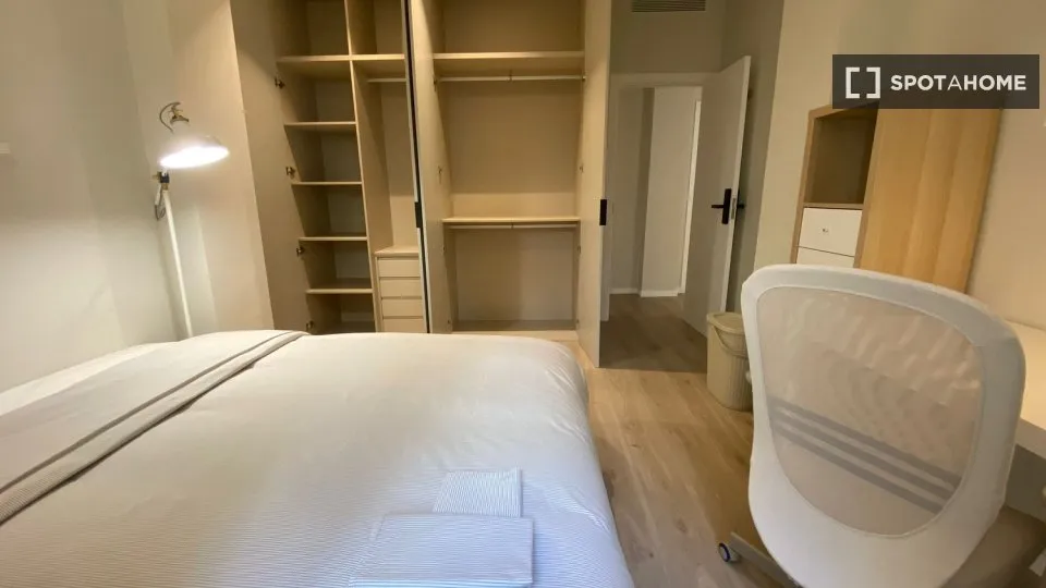 Magamistoad - Shared Flat with Lift in Niño Jesús, Madrid