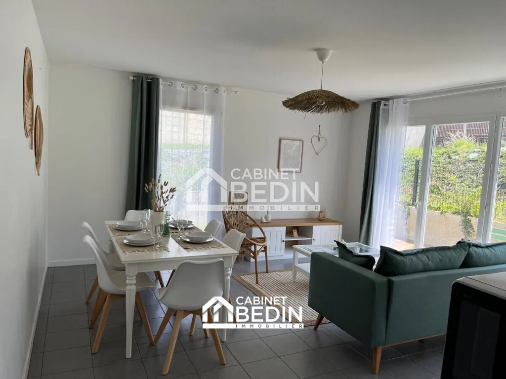 Soggiorno - Decorated Flat with Garden in Pessac