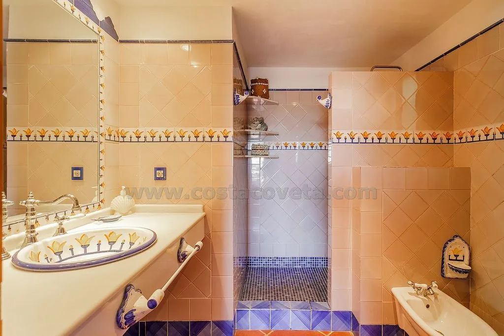 Vannitoad - Chalet with Pool and Terrace in Calle D'osca