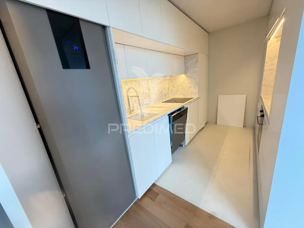 Köök - Duplex Apartment with Terrace in Trofa Centre