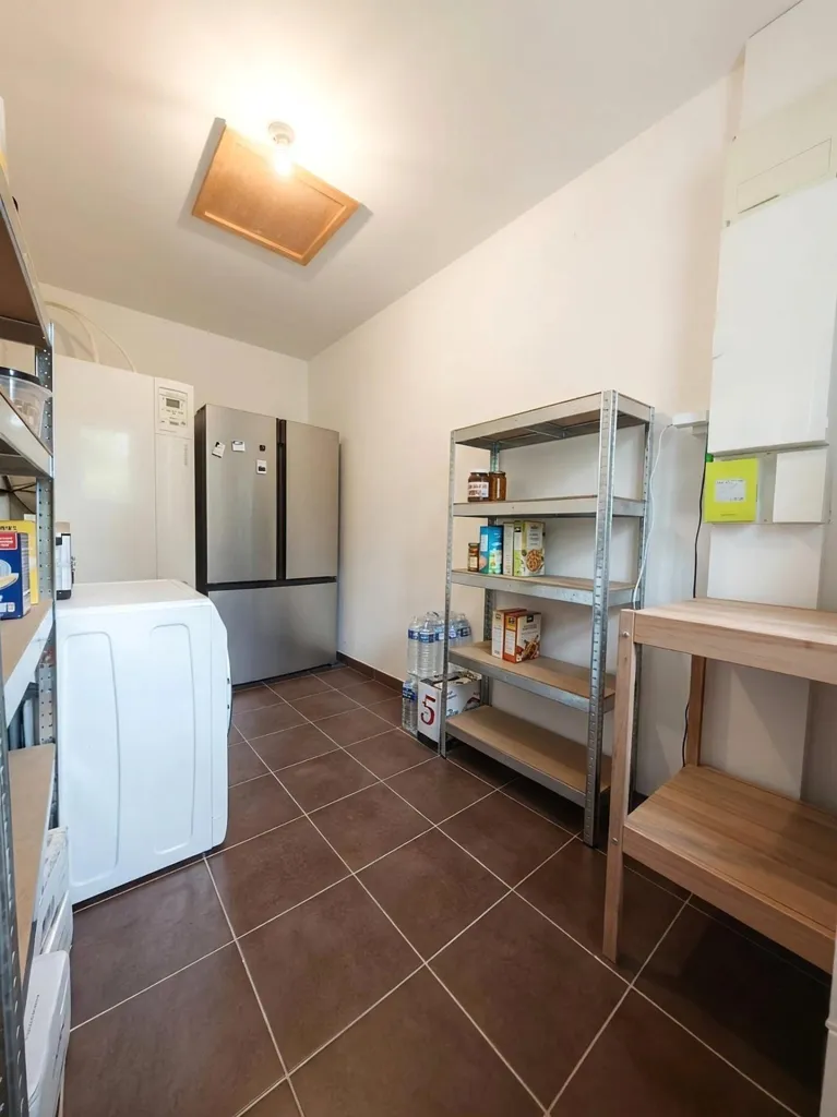 Buanderie - Maison de 5 Pièces avec Terrasse à Beaumont