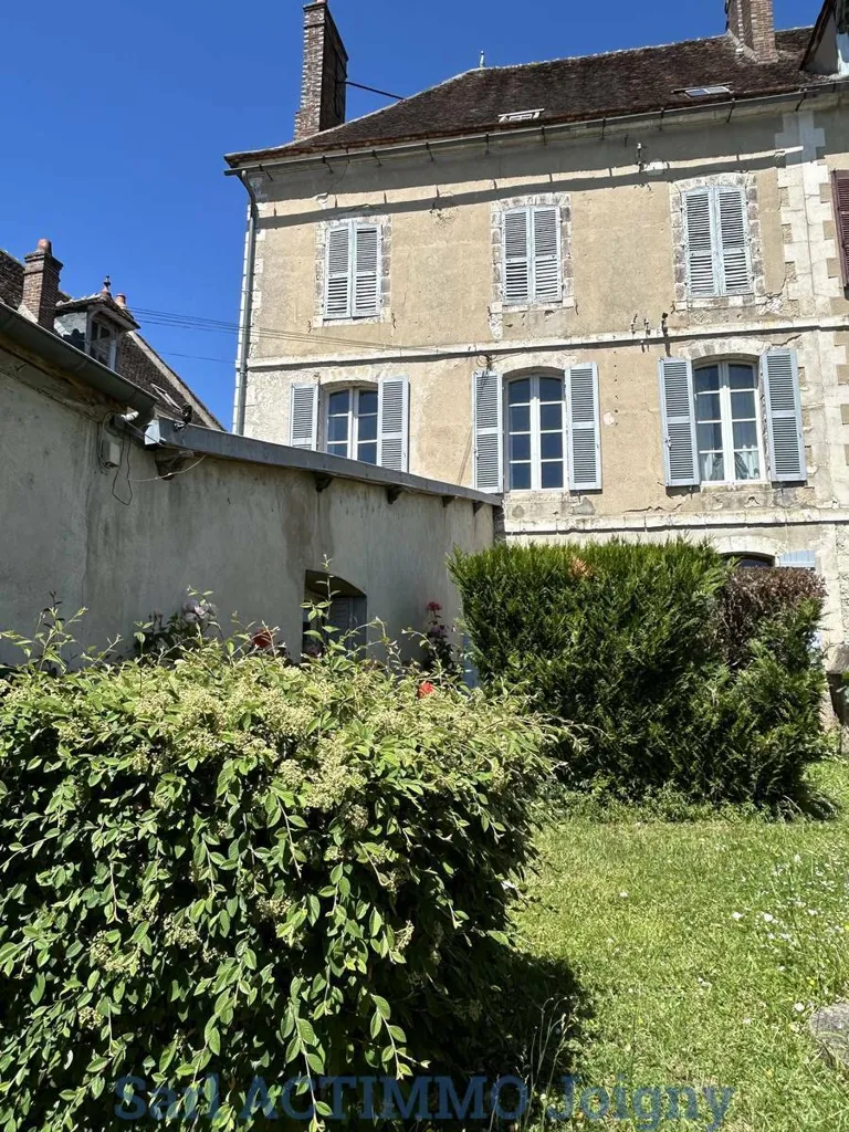 Esterno - City Centre House with River View in Joigny