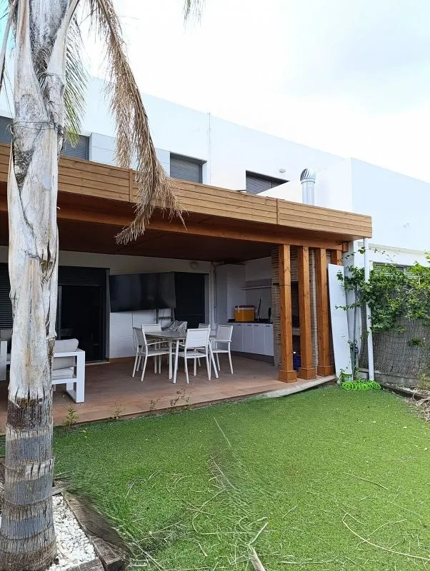 Terrasse - Terraced Semi-Detached House in Benaguasil