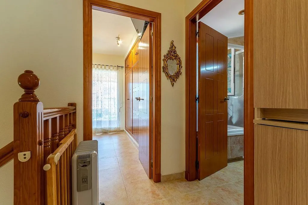 Esik - Chalet with Pool and Terrace in Santa Pola