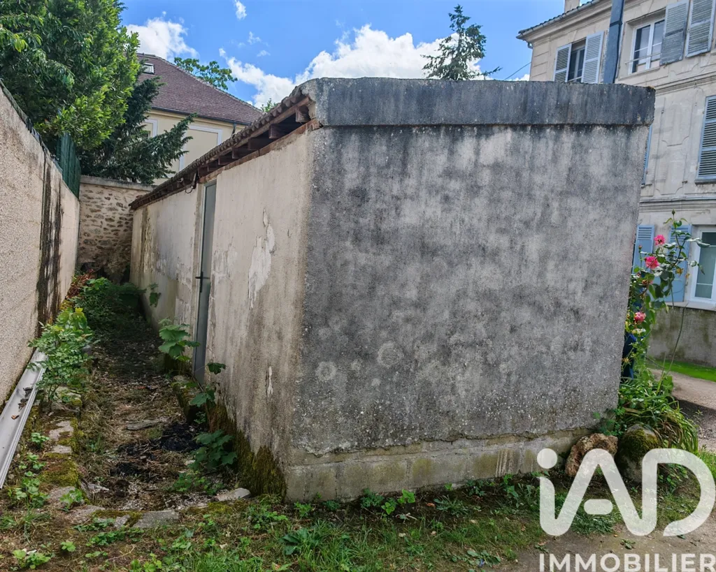 Aed - Storage Unit in Yerres