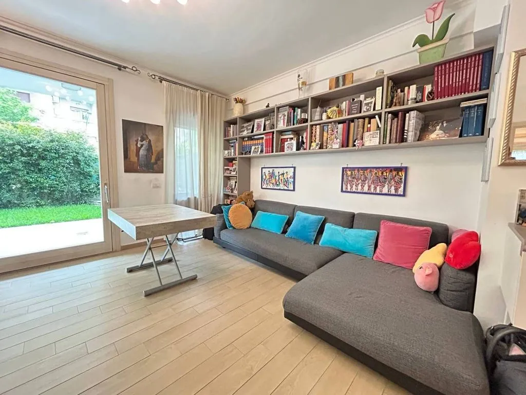 Séjour - Luxury Flat with Private Garden in Monteverde, Rome