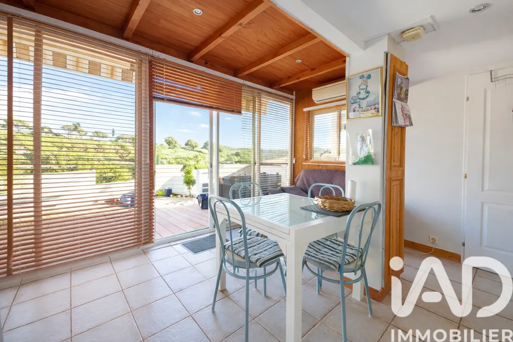 Terrasse - Gîte meublé avec vue dégagée à Roquebrune-sur-Argens