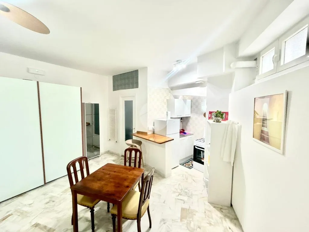 Dining Room - Modern Studio in Rione Alto, Naples