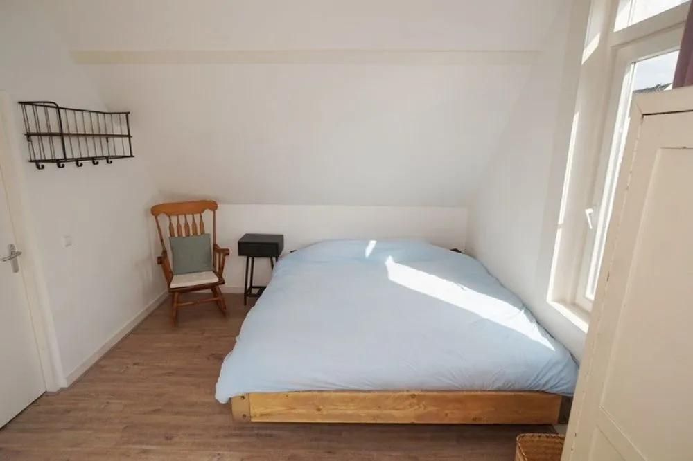 Magamistoad - Furnished Apartment with Balcony in Rotterdam