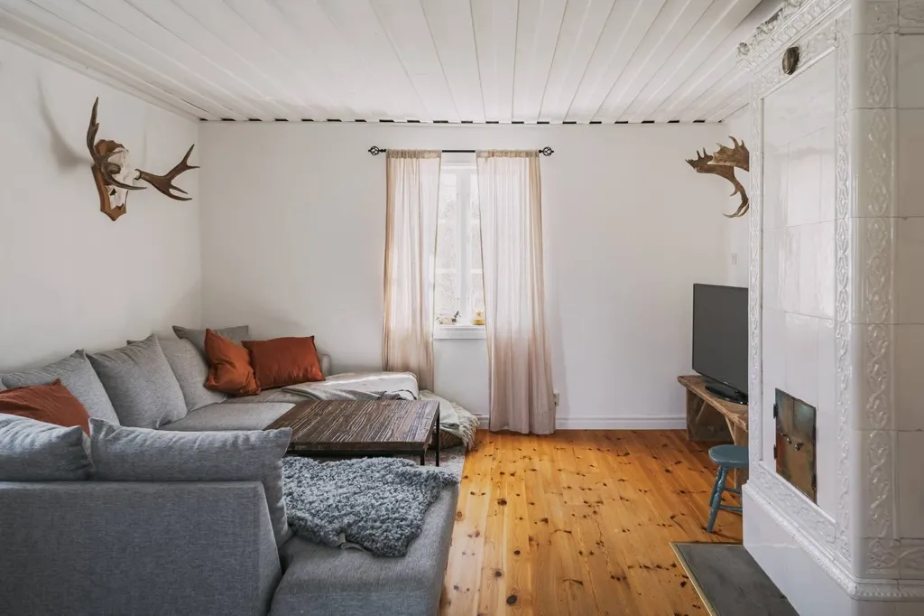 Séjour - Charming Red Villa with Countryside View in Jula
