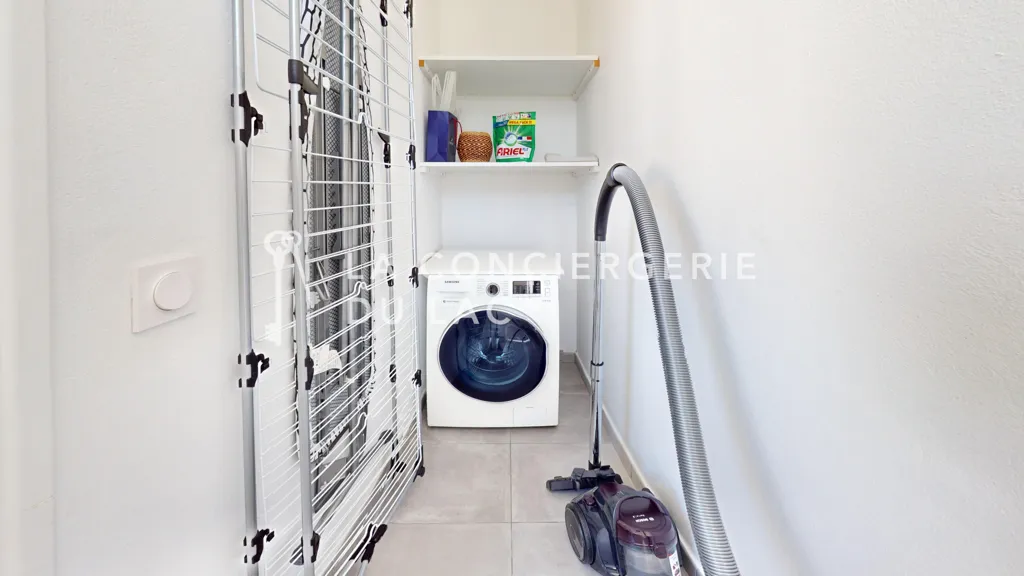 Buanderie - Appartement Luxueux avec Vue Montagne à Annecy