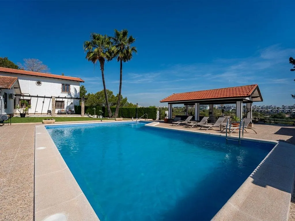 Bassein - Villa with Pool and Terrace in Los Dolses