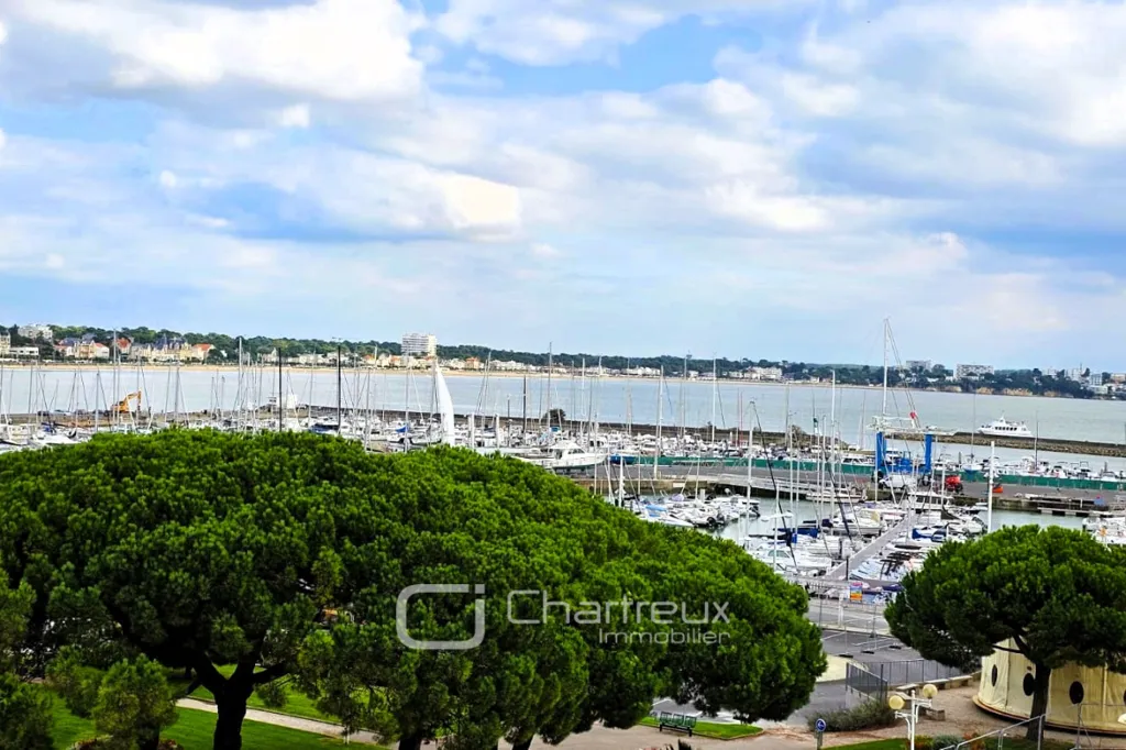 Duplex Apartment with Sea View in Royan
