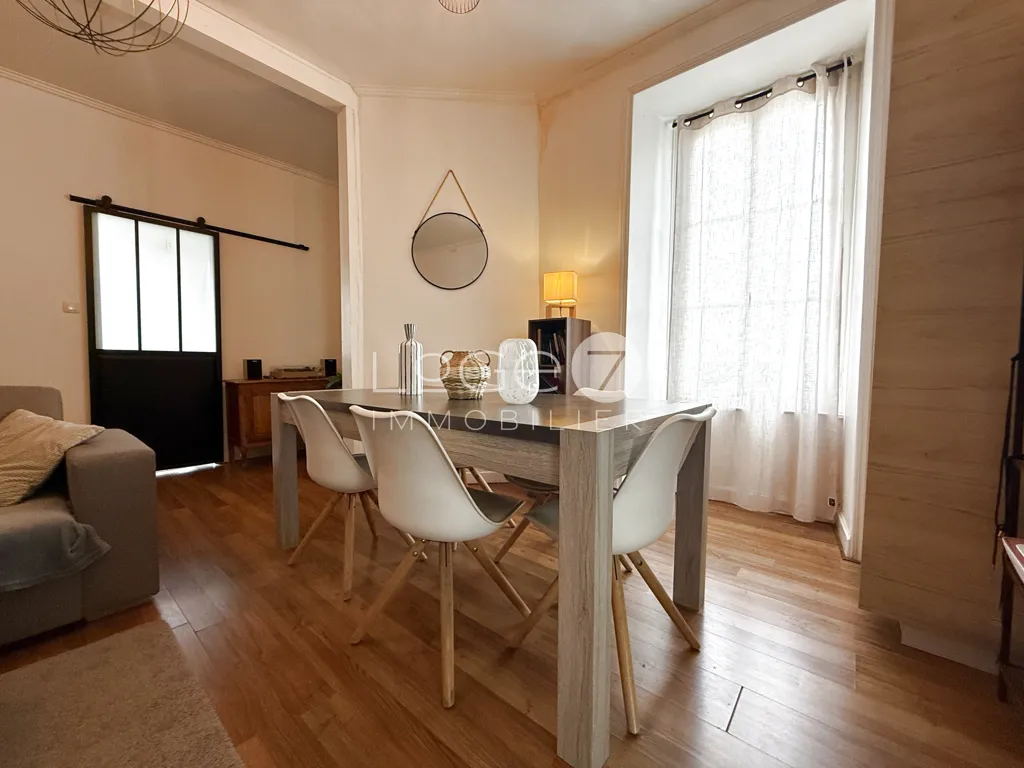 Söögituba - Charmful City Centre Flat in Quimperlé
