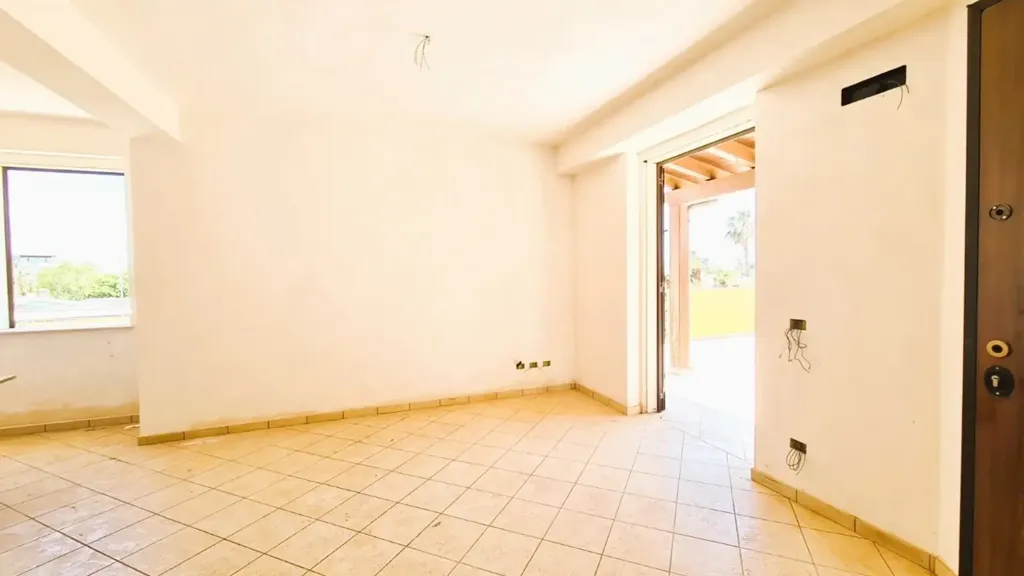 hallway_entrance