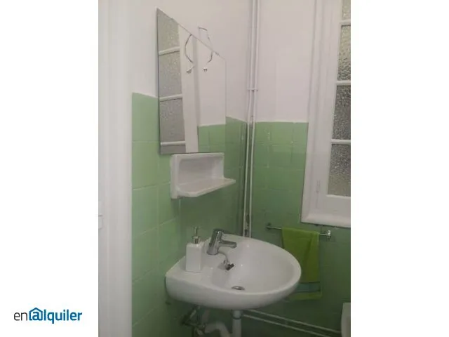 Vannitoad - Furnished Flat with Balcony in Gros