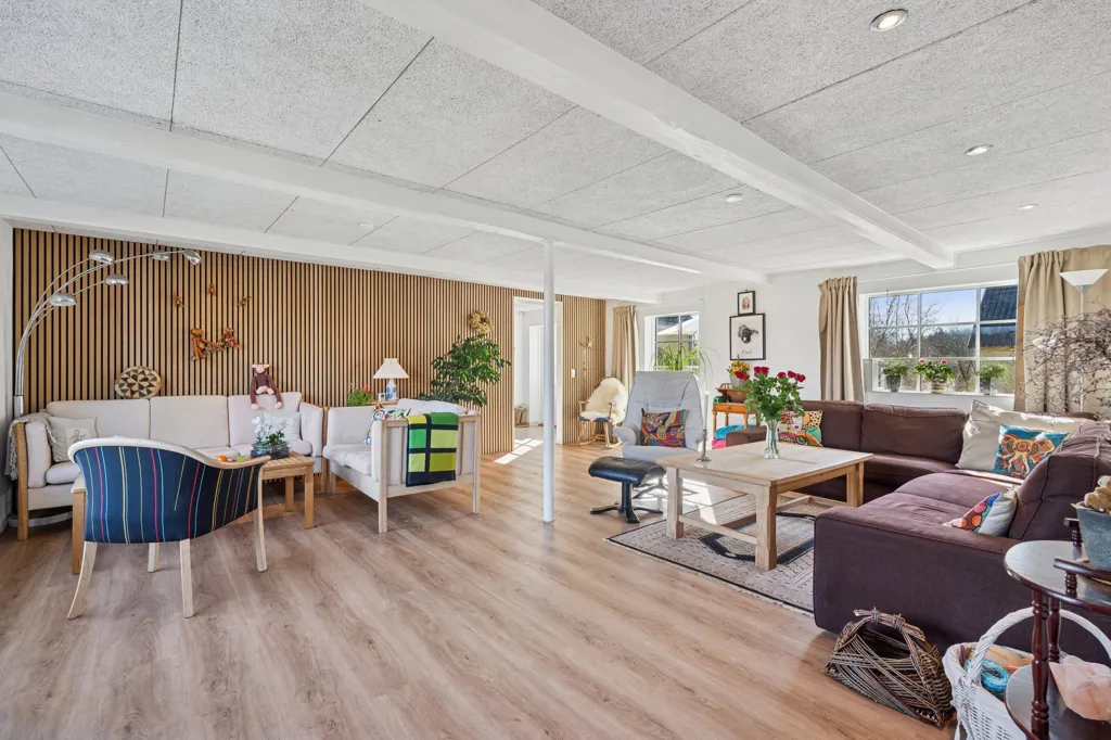 Salón - House with Business Potential and Large Garden by Alling Å