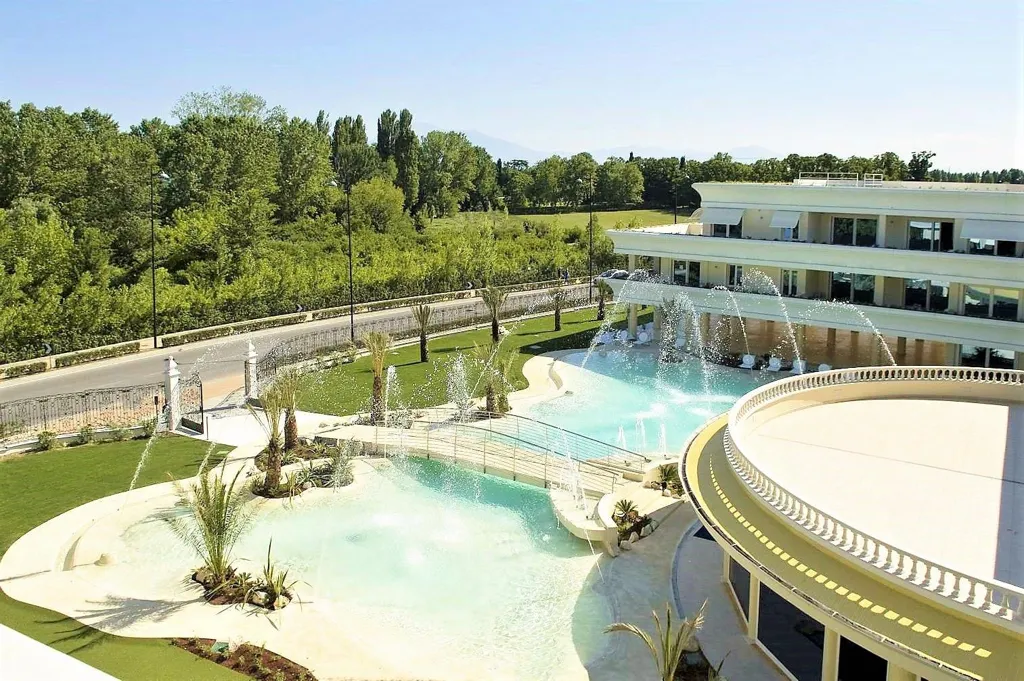 Triplex with Pool Terrace in Desenzano del Garda