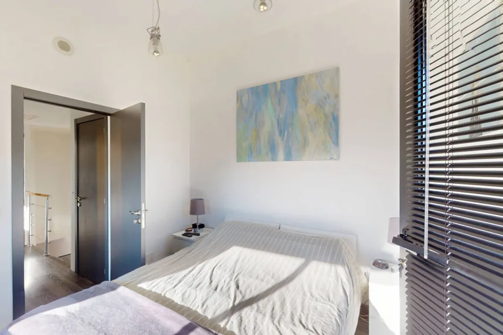 Villa avec Piscine et Vue Panoramique à Contes
