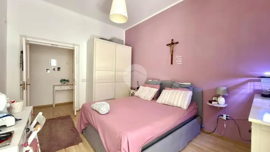 Camere da letto - Rearranged Apartment with Balcony in Naples