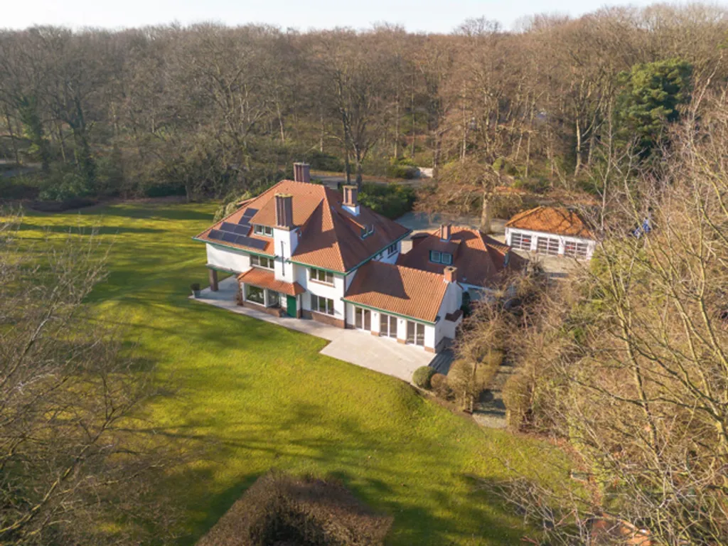 Vue aérienne - Villa de Caractère avec Terrasse à Kapellen
