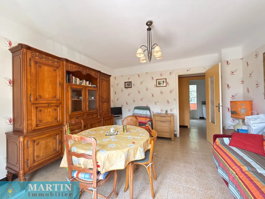Sala da pranzo - Bright 2-Bed Flat with Balcony in Petite Provence