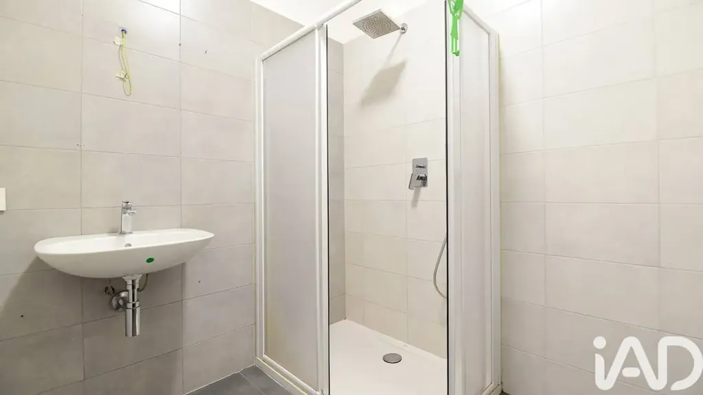 Vannitoad - Newly Built Apartment with Balcony in Cantù